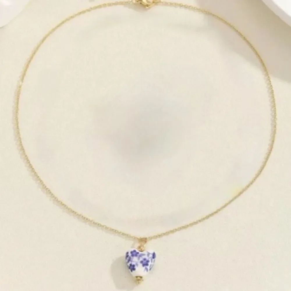 Vintage heart necklace S769